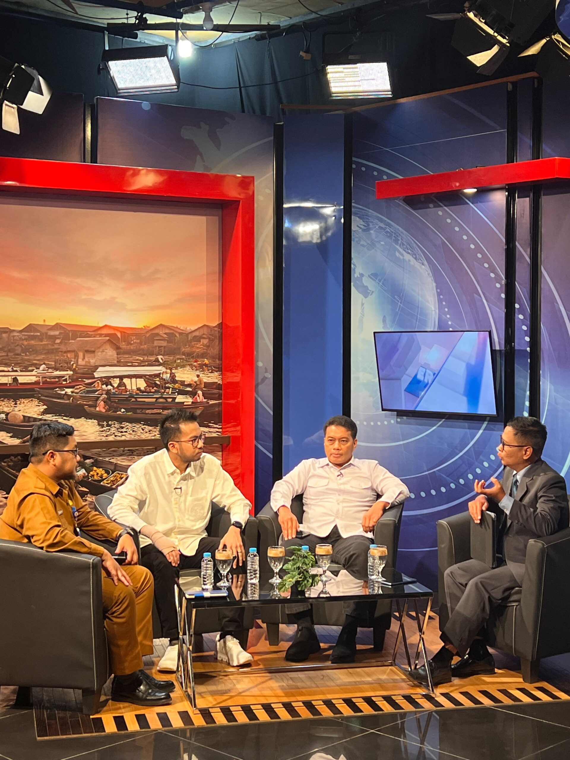 DENSUS 88 AT – DISDIKBUD KALSEL – FKPT KALSEL Dialog Di TVRI ‘Trend Radikalisme Menyasar Generasi Muda Lewat Ruang Digital”